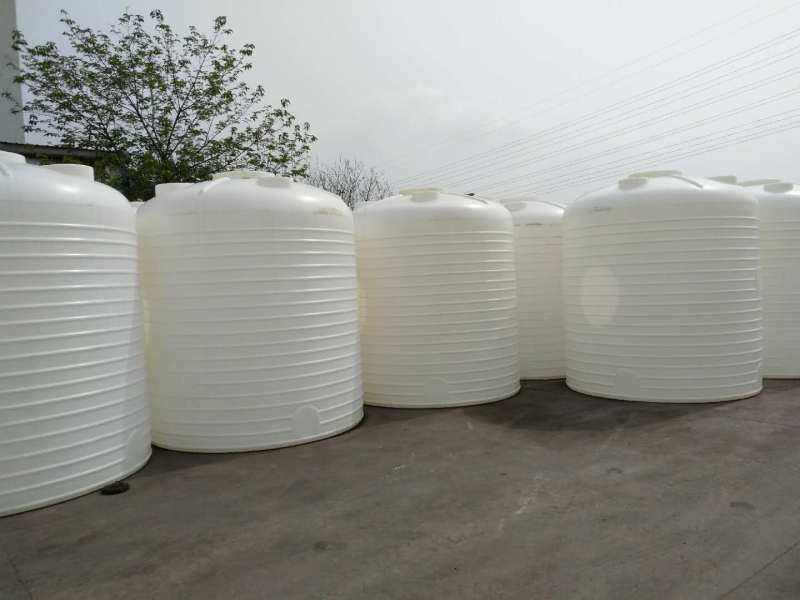 全塑PE儲罐怎樣才能讓其使用壽命更長呢？